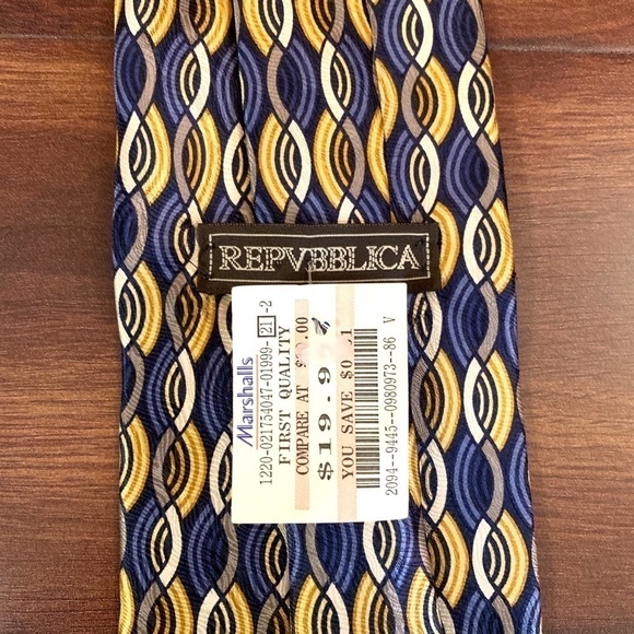 REPVBLICA Silk Necktie - Picture 4 of 9